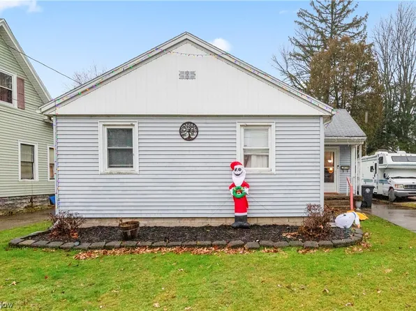 437 Myrtle Ave, Ashtabula, OH 44004
