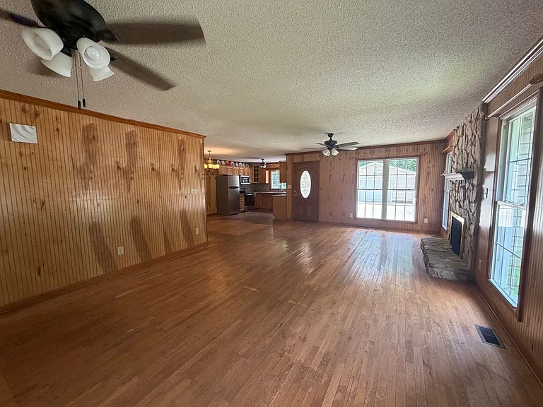 5126 Hickory Grove Rd — Photo 13