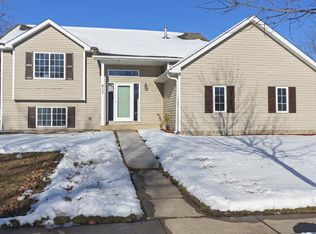 817 Spruce St, Farmington, MN 55024