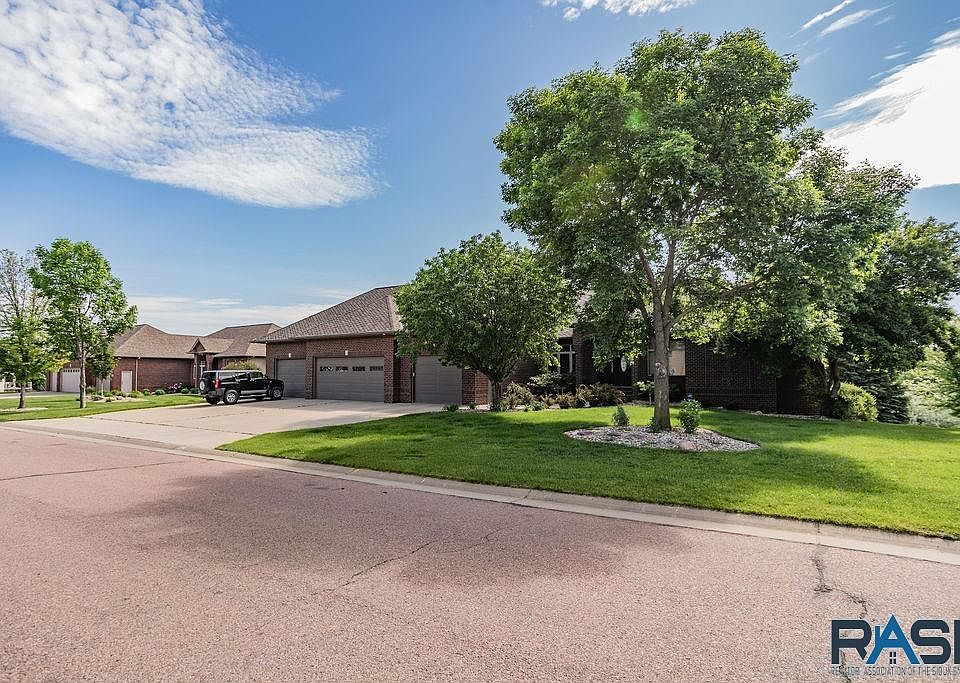 1st image of 5508 S Lazy Ridge Pl