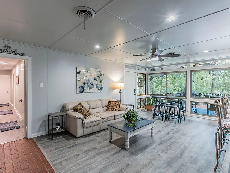 2518 Marlandwood Rd — Photo 13