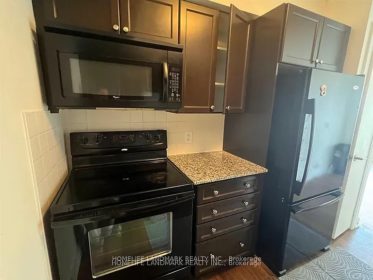 135 Village Green Sq #3923 — Photo 23