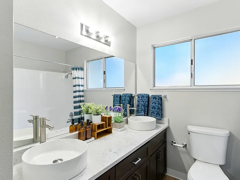 The Grove Luxury Apartments — Photo 39