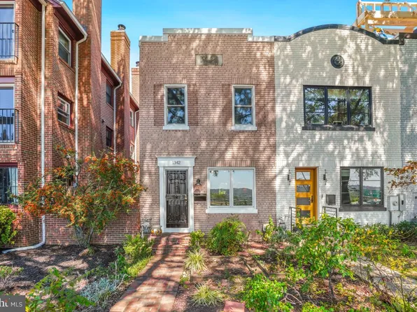 1342 L St SE, Washington, DC 20003