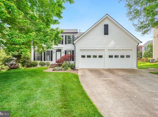 20662 Ashleaf Ct, Sterling, VA 20165