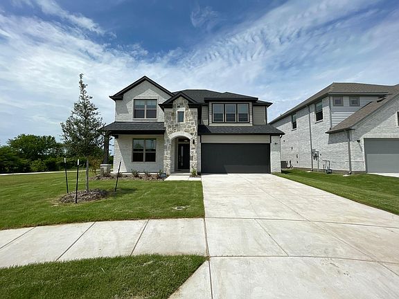 2nd image of 1101 Mahogany Dr