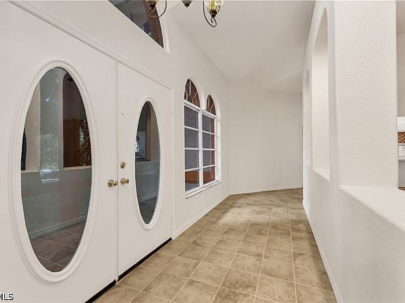 4th image of 4056 Gingold St