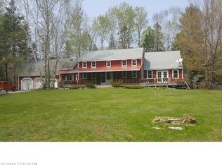 18 Abnaki Dr, Newport, ME 04953