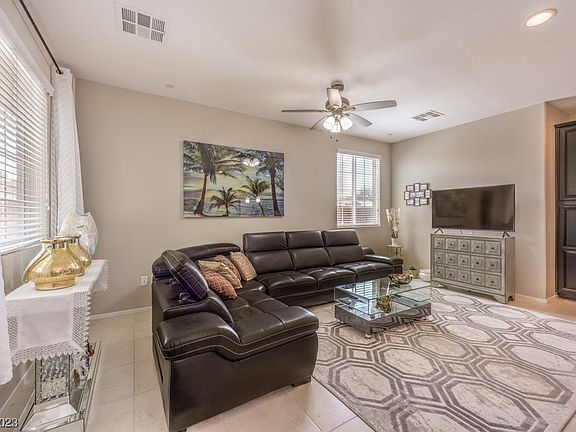 5th image of 8577 Insignia Ave Unit 102
