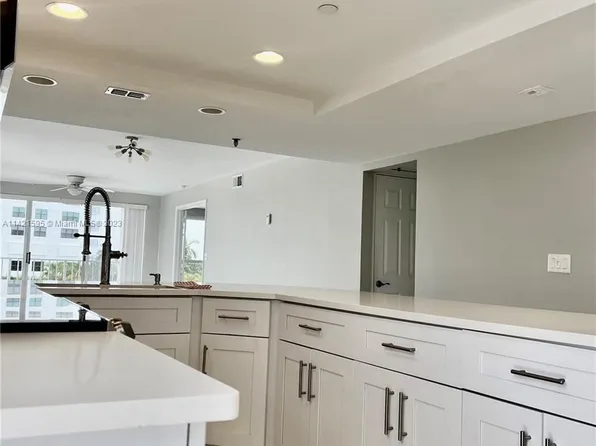 3901 S Flagler Dr APT 406, West Palm Beach, FL 33405