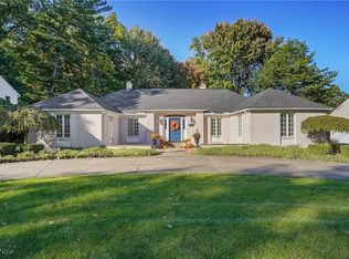 2441 Stockbridge Rd, Akron, OH 44313