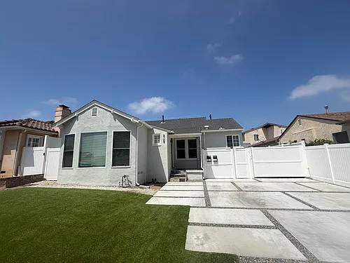 8109 Holy Cross Pl Photo 1