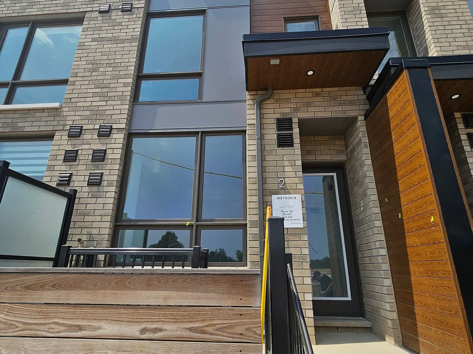 4 bed, $4,750 — Photo 1