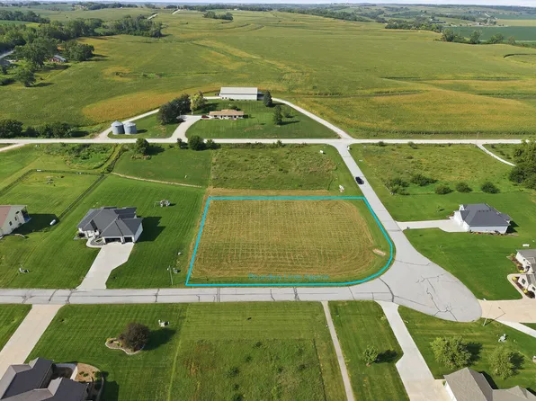 26 Mulligan Trl, Logan, IA 51546