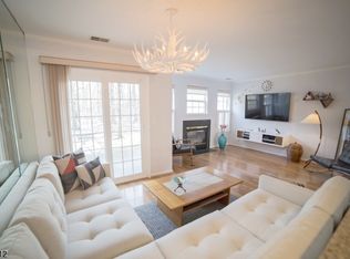 3004 Tudor Dr #3004, Pompton Plains, NJ 07444