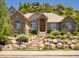 1247 S Mahogany Dr, Fruit Heights, UT 84037