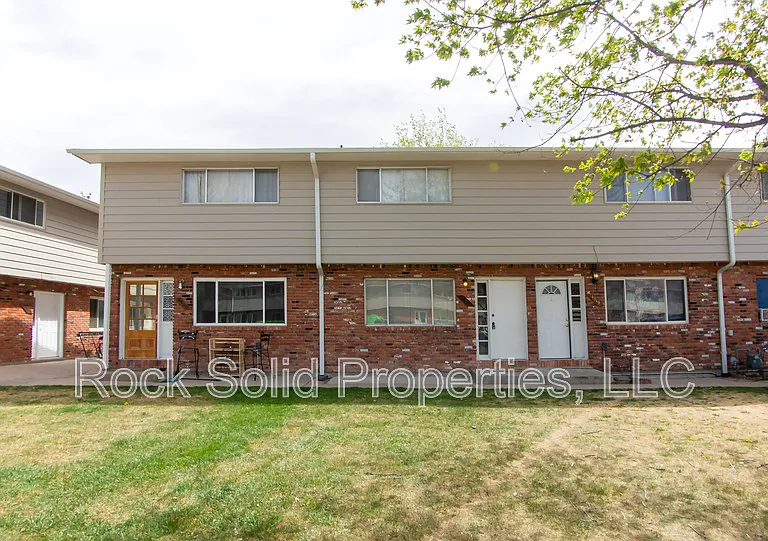 4721 Hickory Pl — Photo 1