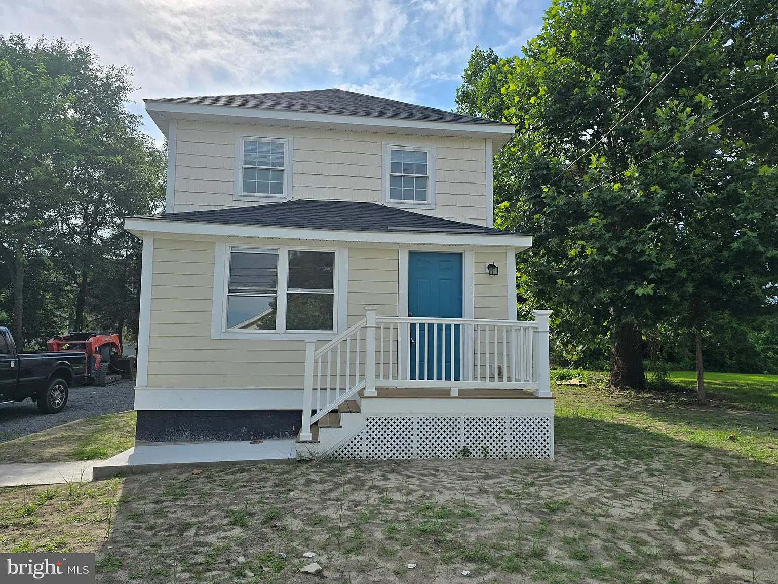 902 Lake St photo 1