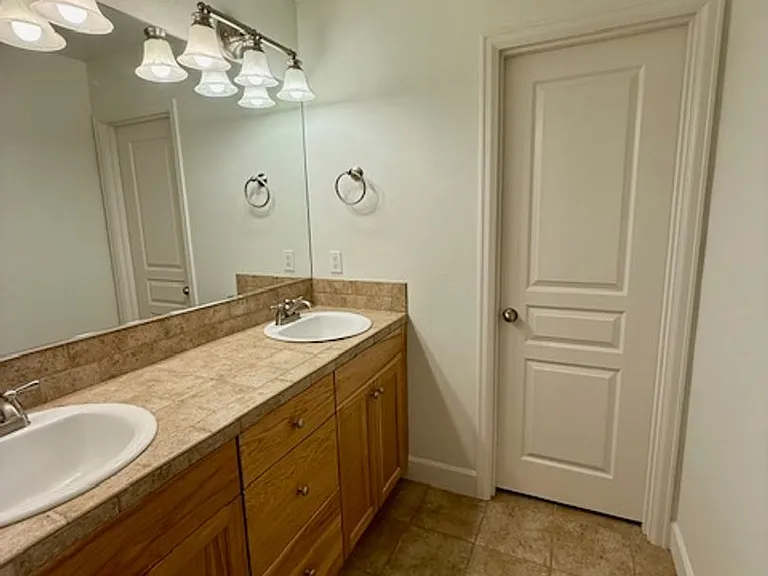 20278 Schaeffer Dr — Photo 17