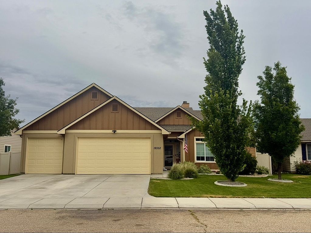19352 Warbler Way - Property Image