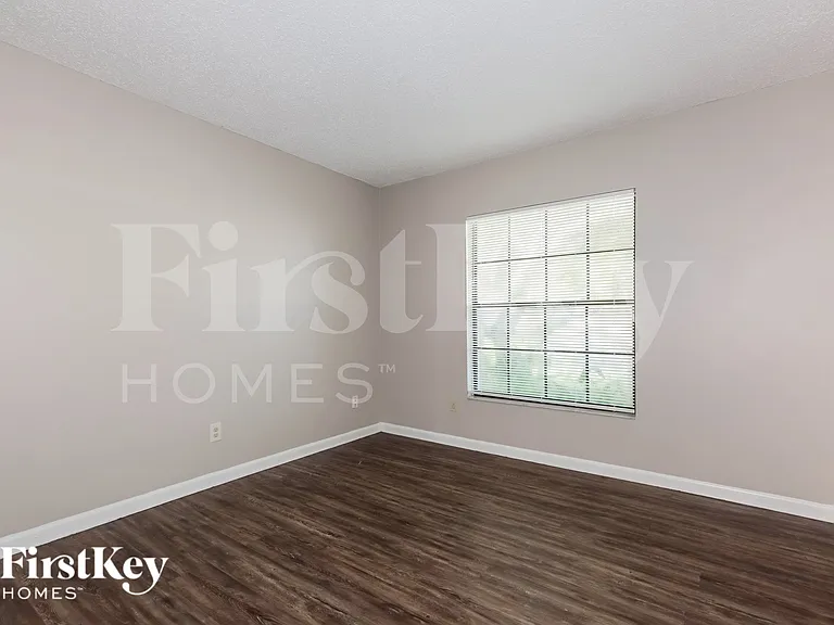 16219 Pebblebrook Dr — Photo 15