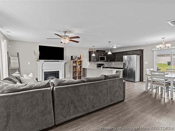 5th image of 4008 Thorton St