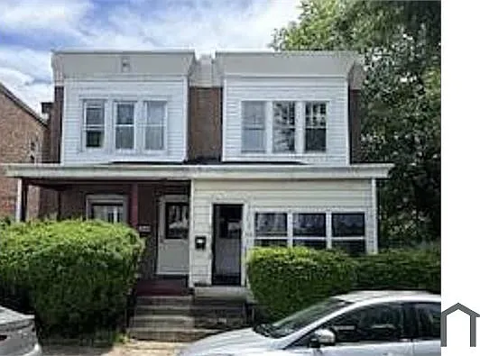 3 bed, $1,700 — Photo 2