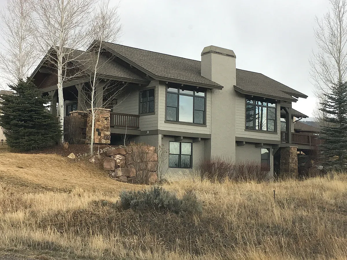 4 bed, 3.5 bath, 4000 sqft, $5,500 — Photo 1