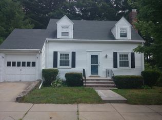 32 Woodbourne Rd, Jamaica Plain, MA 02130