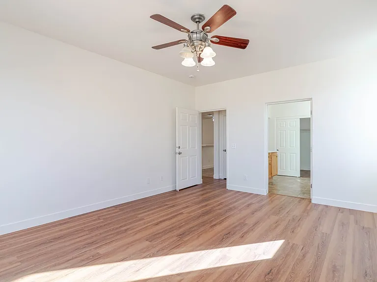 5059 Keston Dr — Photo 23