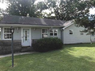 518 S High St, Hartford City, IN 47348