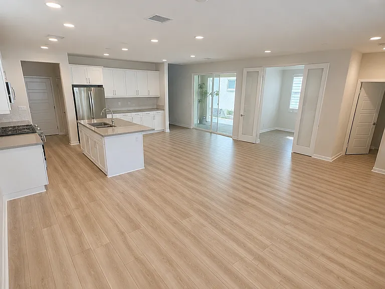 13896 Gazania Ln — Photo 2