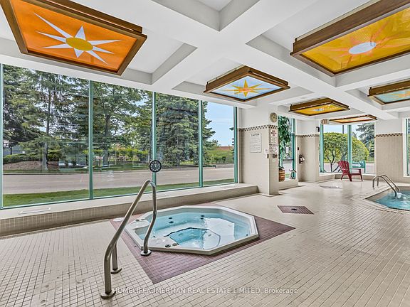 5th image of 7825 Bayview Ave #1205