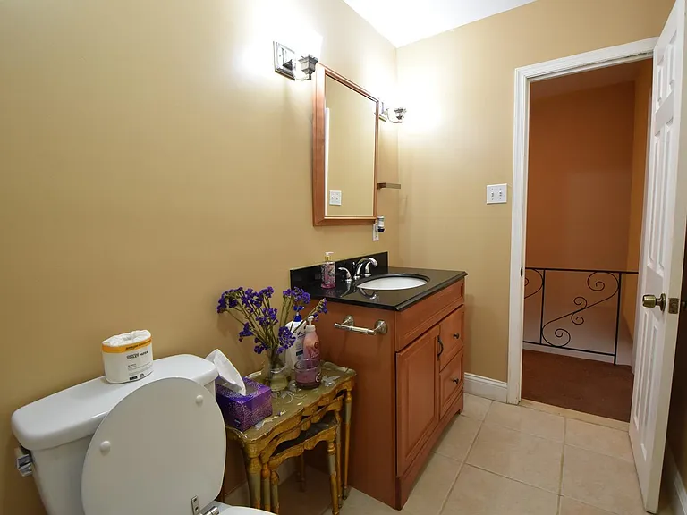 8018 Chelwynde Ave — Photo 30