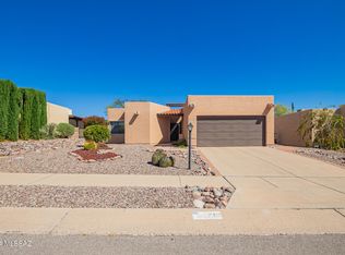 716 W Rio Altar, Green Valley, AZ 85614
