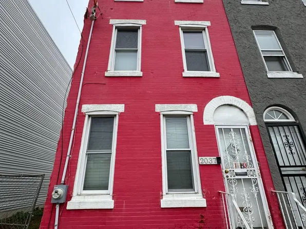 2037 N 9th St, Philadelphia, PA 19122
