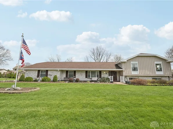 353 Meadow Lane Pl, Xenia, OH 45385