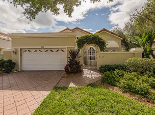 176 Via Napoli, Naples, FL 34105