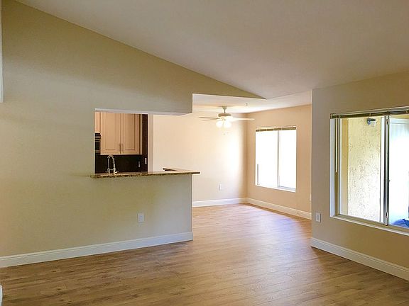 Living room-dining room