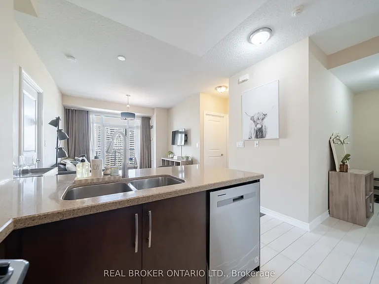 133 Wynford Dr #1208 — Photo 5