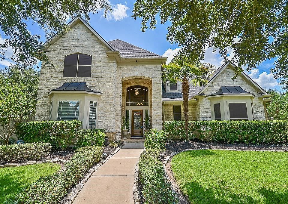 1st image of 22519 Country Cove Ln
