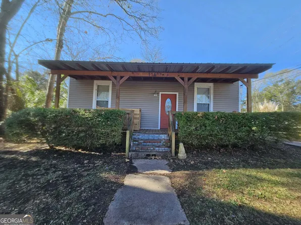 114 2nd St, Carrollton, GA 30117