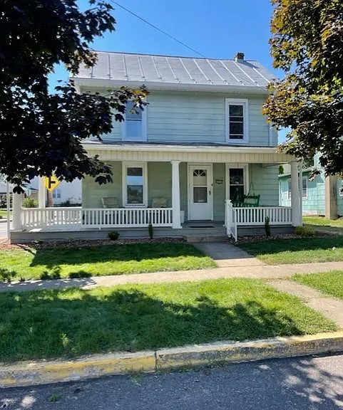 736 Park St — Photo 1
