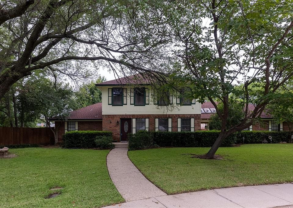 1st image of 77 Lakewood Cir