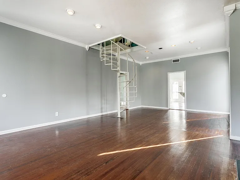 124 Normandy Ave — Photo 8