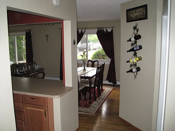 2nd image of 8868 Kenneth Dr #102B