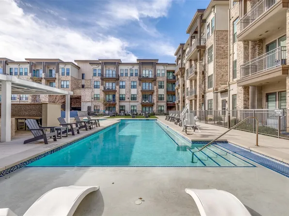 2700 Old Denton Rd #2203, Carrollton, TX 75007