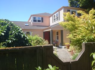 2615 28th Ave W, Seattle, WA 98199