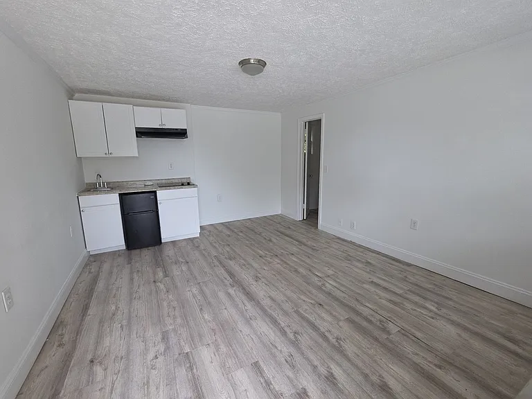 1505 US Highway 17 — Photo 1