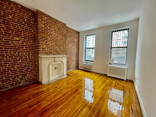 Rented by JM Preston Properties LLC | media 5